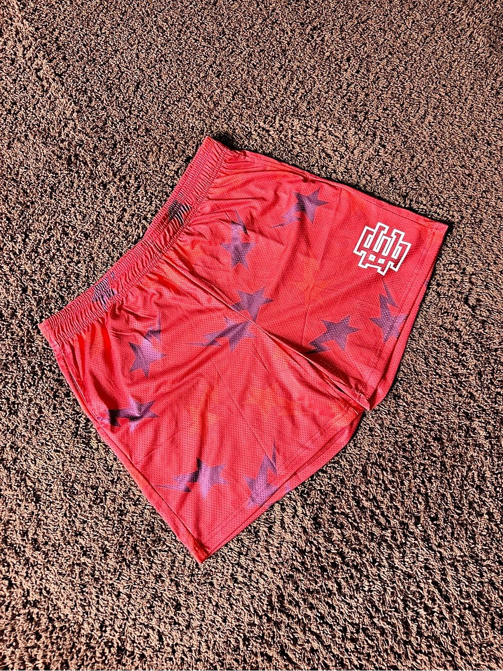 ERIC EMANUEL RED SHORTS • XL